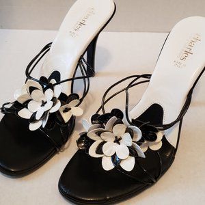 Charles David Womens Slip on strappy heels. Sz 7